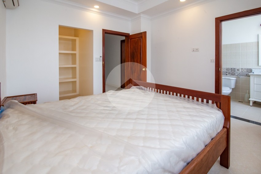 4 Bedroom Penthouse Serviced Apartment  For Rent - BKK1, Phnom Penh