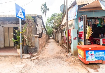 3 Bedroom Wooden House For Sale - Sala Kamreuk, Siem Reap thumbnail