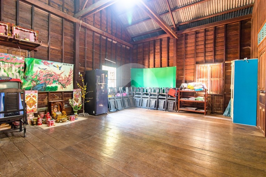 3 Bedroom Wooden House For Sale - Sala Kamreuk, Siem Reap