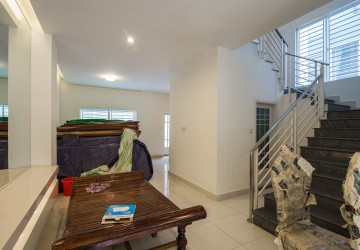 4 Bedroom Twin Villa For Rent - Russey Keo, Phnom Penh thumbnail