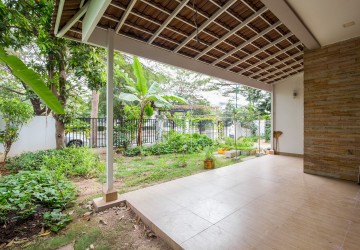 6 Bedroom Single Villa For Rent - Russey Keo, Phnom Penh thumbnail