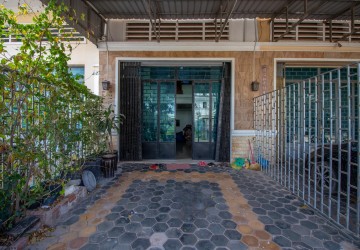 4 Bedroom Flat House For Sale - Sala Kamreuk, Siem Reap thumbnail