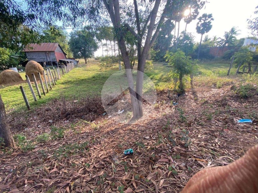  2000 Sqm Residential Land For Sale - Damdek, Siem Reap