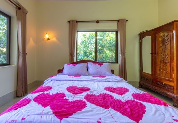 4 Bedroom Villa For Sale - Svay Dangkum, Siem Reap thumbnail