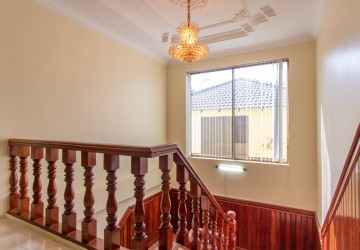 4 Bedroom Villa For Sale - Svay Dangkum, Siem Reap thumbnail