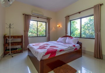 4 Bedroom Villa For Sale - Svay Dangkum, Siem Reap thumbnail