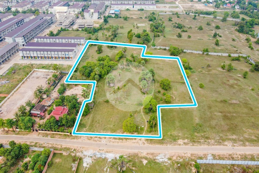  16000 Sqm Residential Land For Sale - Svay Dangkum, Siem Reap