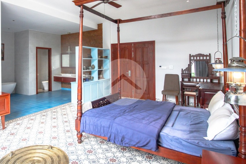 12 Bedroom Villa For Rent - Koh Kra Bei, Chbar Ampov, Phnom Penh