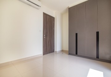 3 Bedroom Condo For Rent in The Peak- Phnom Penh thumbnail