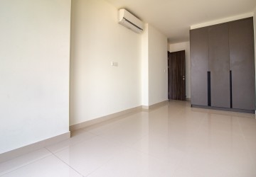 3 Bedroom Condo For Rent in The Peak- Phnom Penh thumbnail