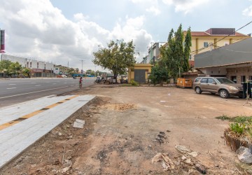 435 Sqm Commercial Land For Sale - Svay Dangkum, Siem Reap thumbnail