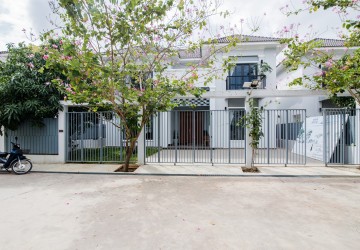 3 Bedroom Villa For Sale - Borey Kunna Thor, Prek Eng, Phnom Penh thumbnail