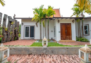 2 Bedroom Modern Villa For Sale - Sala Kamreuk, Siem Reap thumbnail