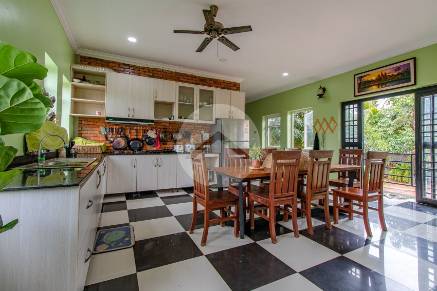 4 Bedroom House For Sale - Svay Dangkum, Siem Reap