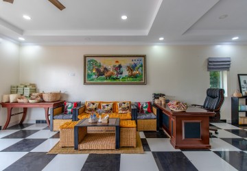 4 Bedroom House For Sale - Svay Dangkum, Siem Reap thumbnail