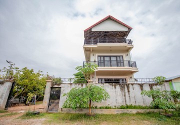 4 Bedroom House For Sale - Svay Dangkum, Siem Reap thumbnail