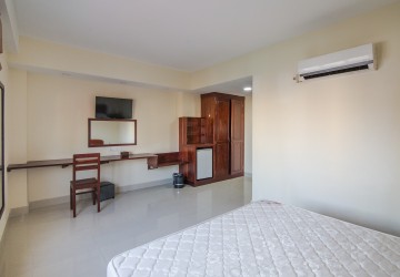 3 Bedroom Serviced Apartment For Rent - Daun Penh, Phnom Penh thumbnail