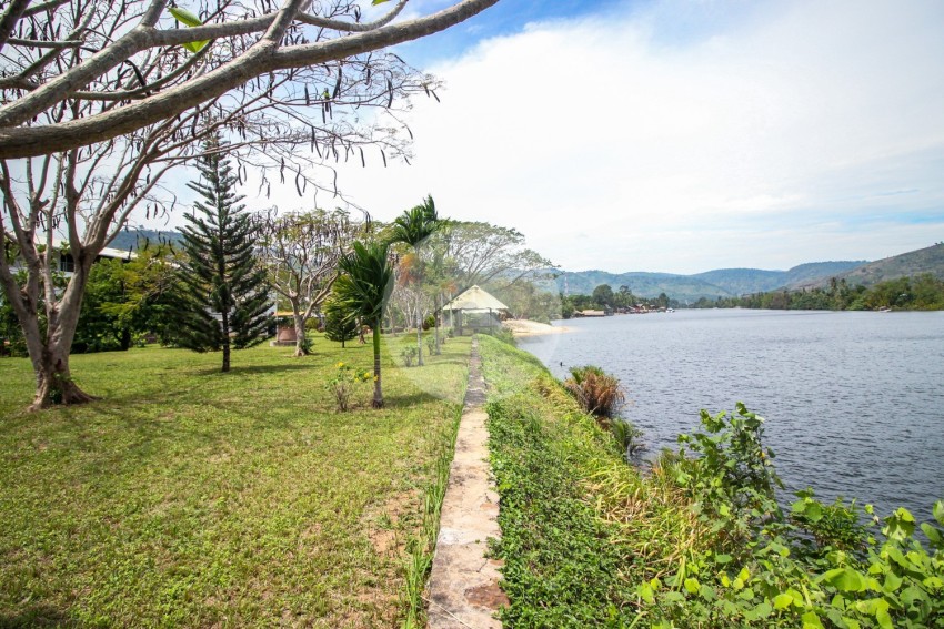 7300 Sqm Land For Sale - Preaek Tuek Chu, Makprang, Kampot Province