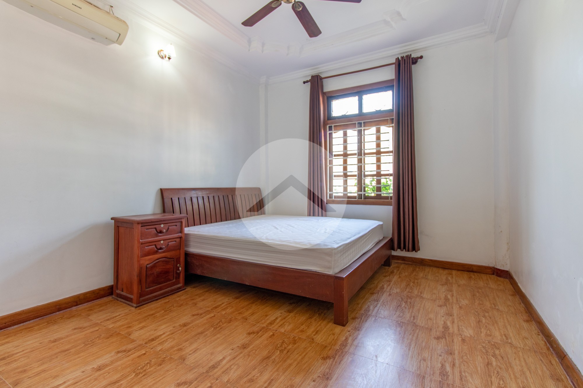 4 Bedroom Vila For Rent - Svay Dangkum, Siem Reap - Image 9
