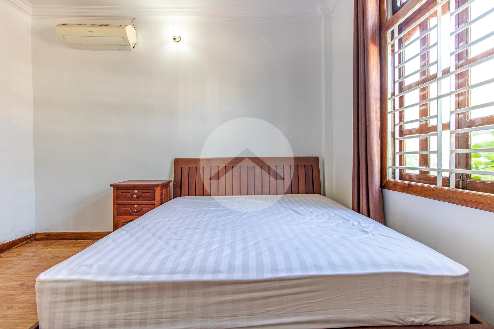 4 Bedroom Vila For Rent - Svay Dangkum, Siem Reap - Image 11