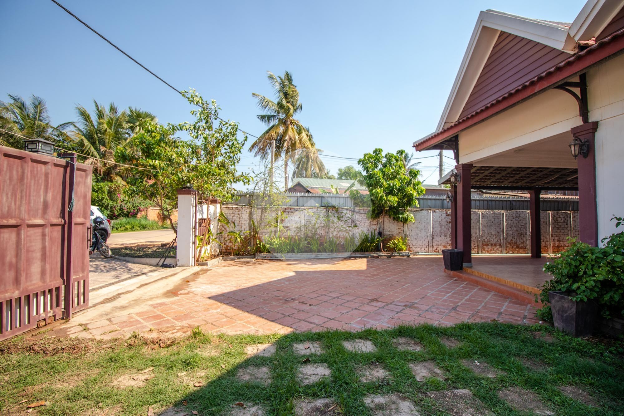 4 Bedroom Vila For Rent - Svay Dangkum, Siem Reap - Image 3