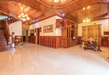 5 Bedroom House For Rent - Teuk Vil, Siem Reap thumbnail