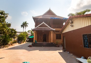 5 Bedroom House For Rent - Teuk Vil, Siem Reap thumbnail