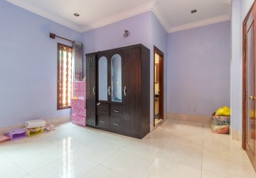 5 Bedroom House For Rent - Teuk Vil, Siem Reap thumbnail