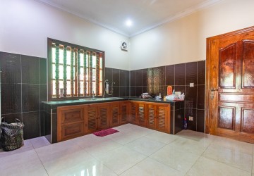 5 Bedroom House For Rent - Teuk Vil, Siem Reap thumbnail