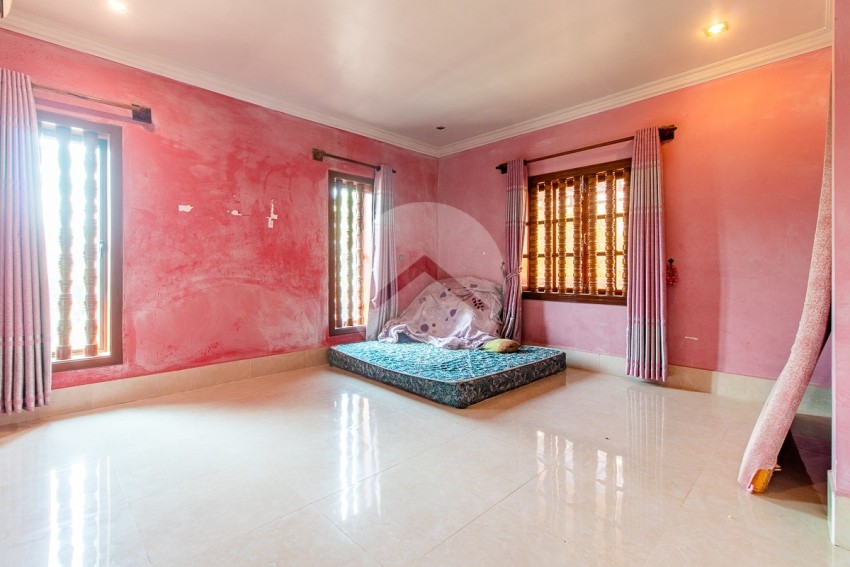 5 Bedroom House For Rent - Teuk Vil, Siem Reap