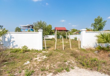 394 Sqm Residential Land For Sale - Kandaek, Prasat Bakong, Siem Reap thumbnail