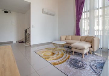 6 Bedroom Villa For Rent - Russey Keo, Phnom Penh thumbnail