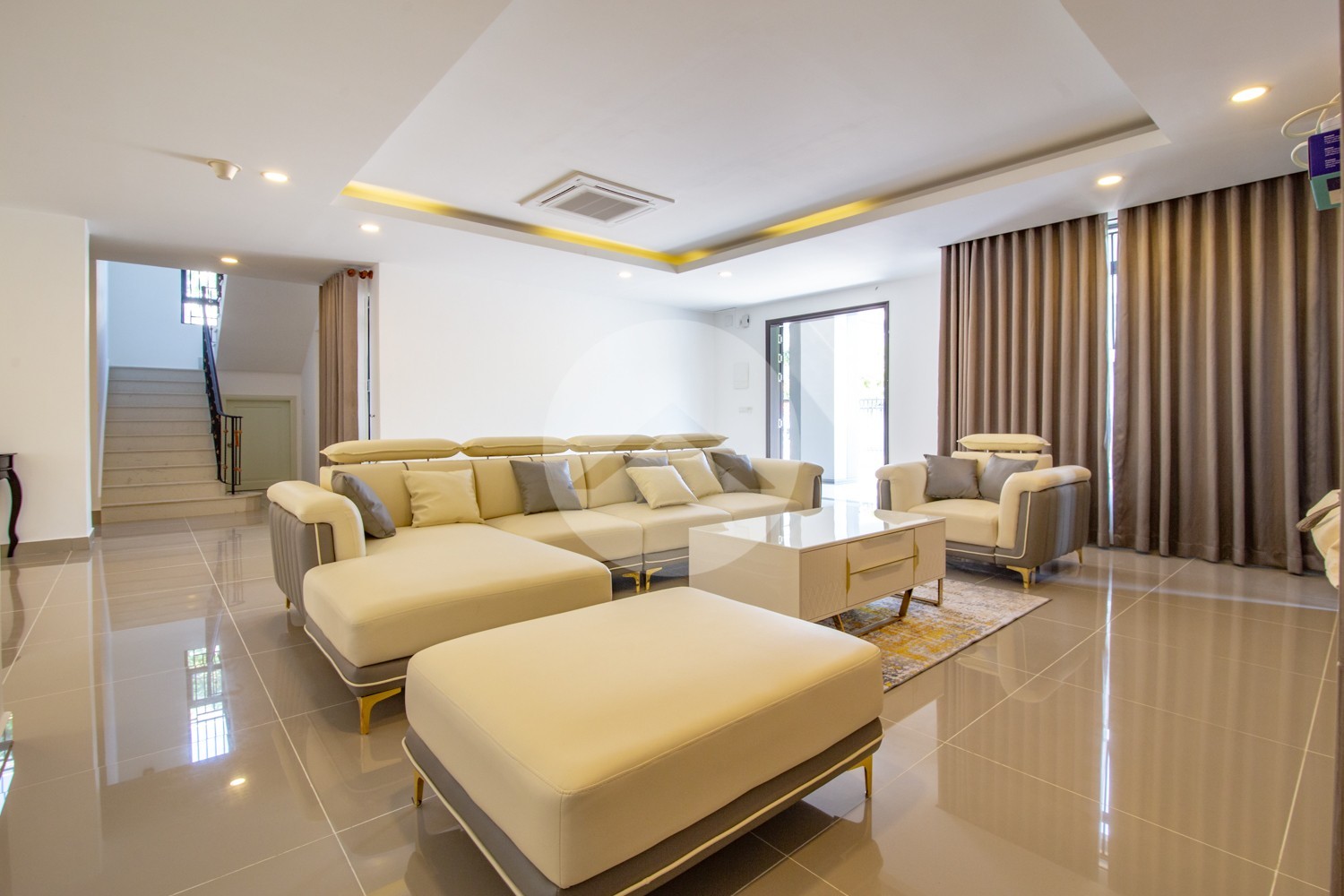 6 Bedroom Villa For Rent - Russey Keo, Phnom Penh - Image 3