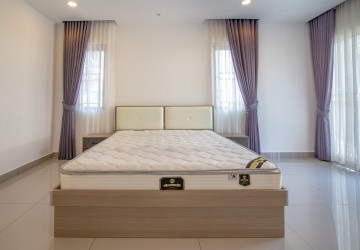 6 Bedroom Villa For Rent - Russey Keo, Phnom Penh thumbnail