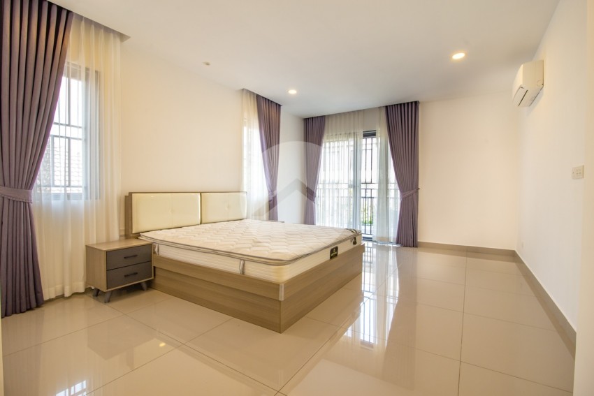 6 Bedroom Villa For Rent - Russey Keo, Phnom Penh