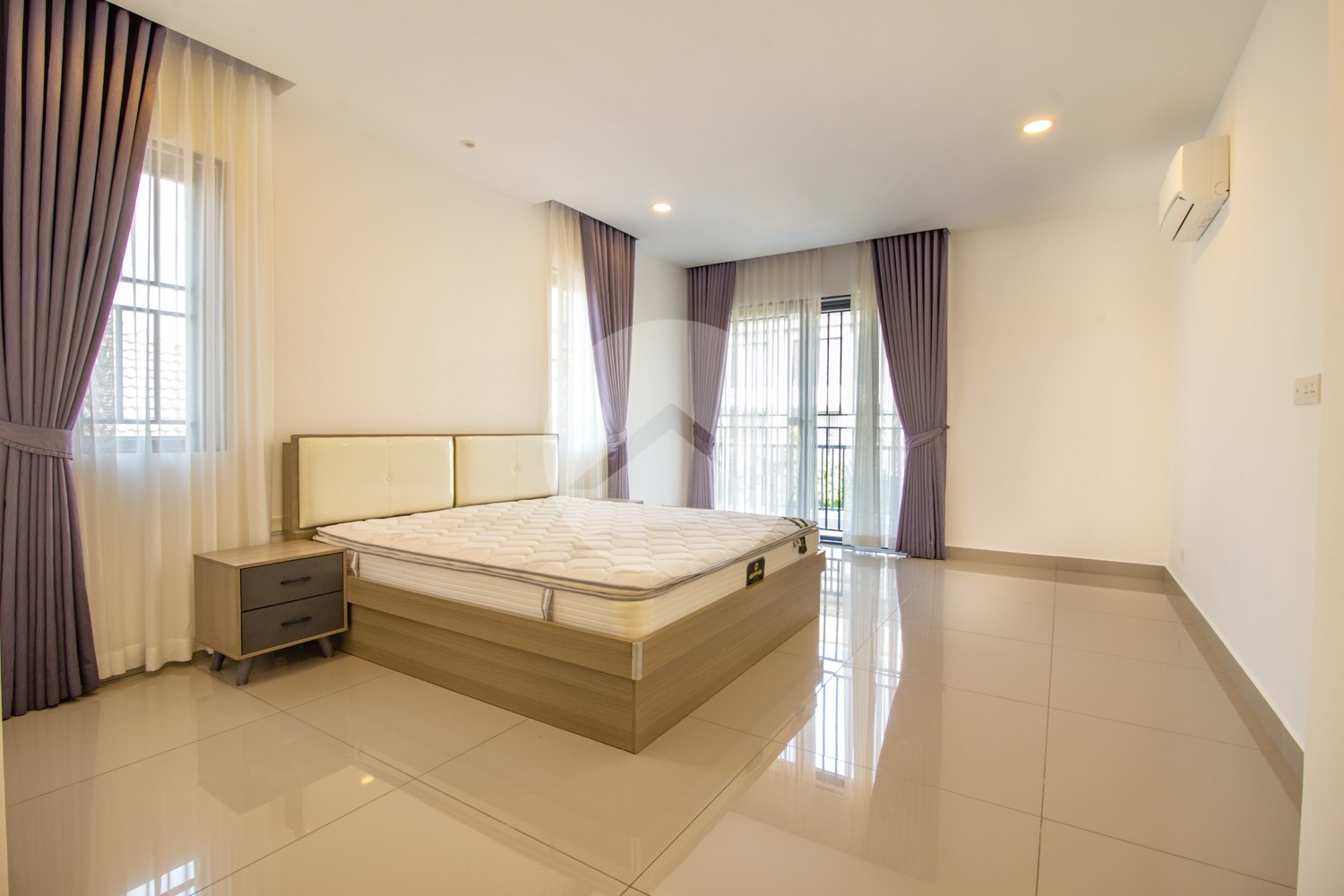 6 Bedroom Villa For Rent - Russey Keo, Phnom Penh - Image 17
