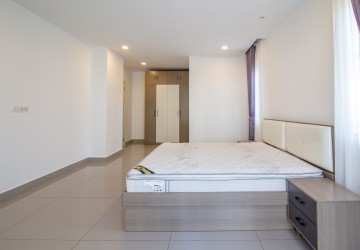 6 Bedroom Villa For Rent - Russey Keo, Phnom Penh thumbnail