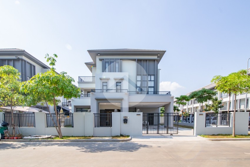 6 Bedroom Villa For Rent - Russey Keo, Phnom Penh