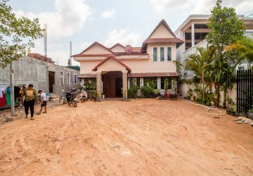 5 Bedroom Villa For Sale - Slor Kram, Siem Reap thumbnail