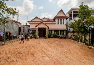 5 Bedroom Villa For Sale - Slor Kram, Siem Reap thumbnail