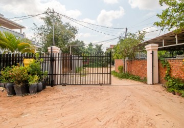 5 Bedroom Villa For Sale - Slor Kram, Siem Reap thumbnail