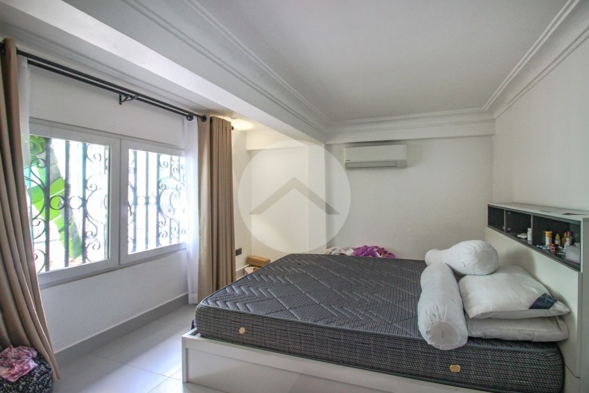 4 Bedroom Renovated Townhouse For Rent - Russian Market, Phnom Penh