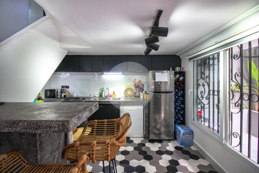 4 Bedroom Renovated Townhouse For Rent - Russian Market, Phnom Penh