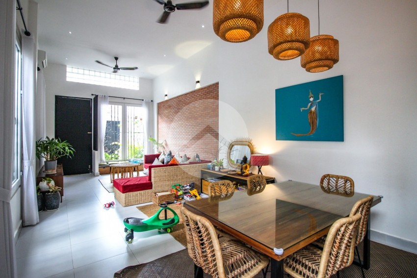 Renovated 4 Bedroom  Townhouse For Rent - Toul Tum Poung 1, Phnom Penh