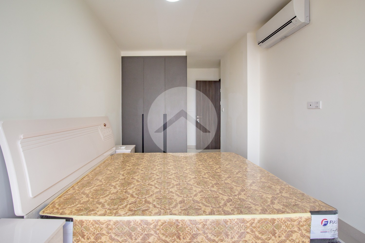 19th Floor 3 Bedroom Condo For Rent - The Peak, Tonle Bassac, Phnom Penh - Image 6