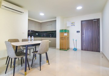 19th Floor 3 Bedroom Condo For Rent - The Peak, Tonle Bassac, Phnom Penh thumbnail