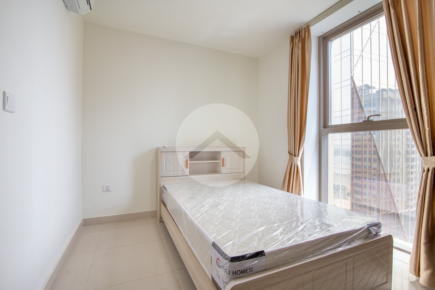 19th Floor 3 Bedroom Condo For Rent - The Peak, Tonle Bassac, Phnom Penh - Image 12