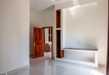 4 Bedroom House For Rent - Svay Dangum, Siem Reap thumbnail