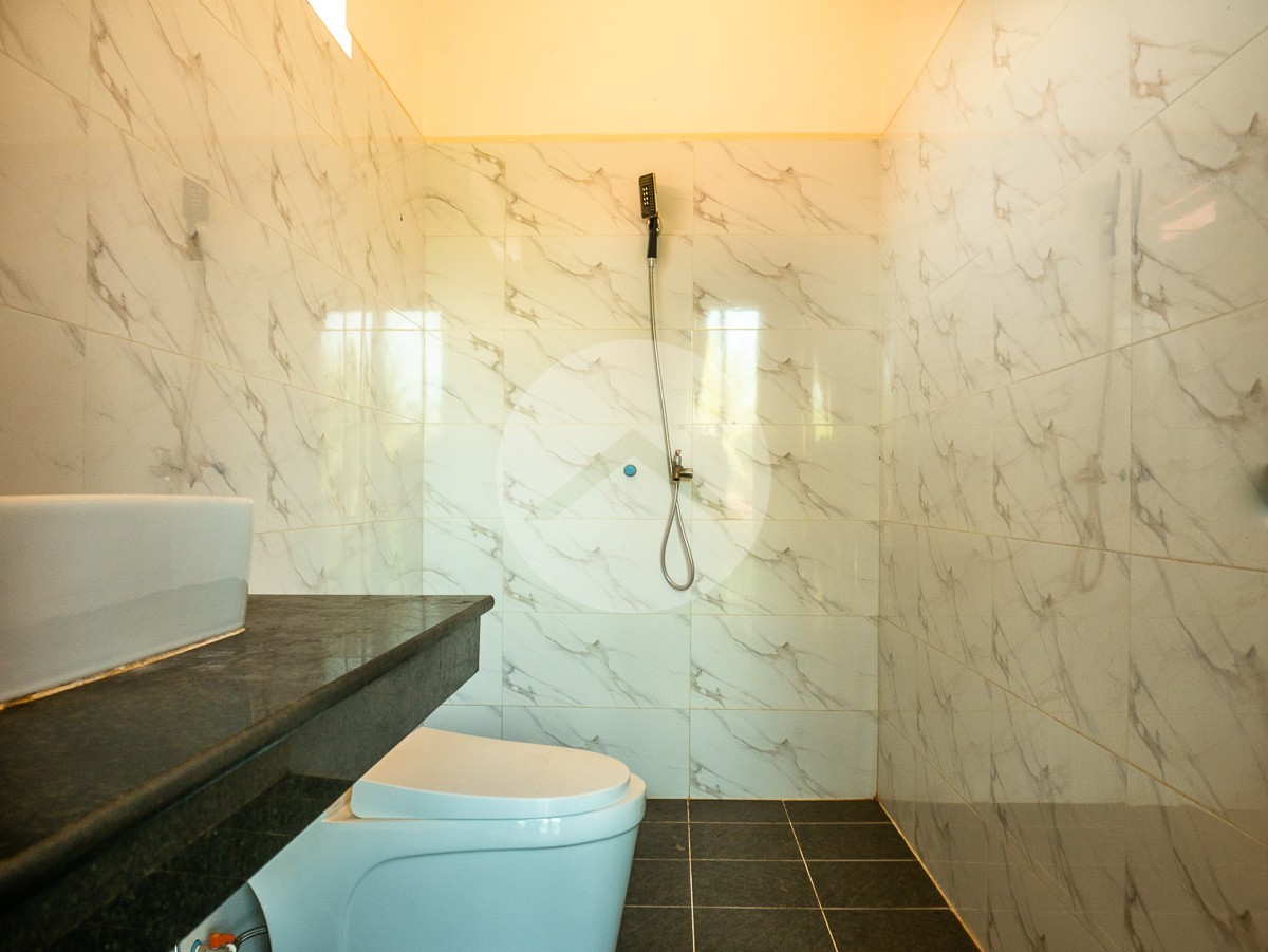 4 Bedroom House For Rent - Svay Dangum, Siem Reap - Image 31