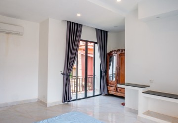 4 Bedroom House For Rent - Svay Dangum, Siem Reap thumbnail
